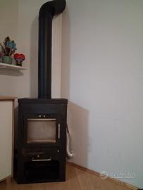 stufa a legna in ghisa ceramica maiolica 