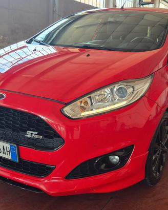 Ford Fiesta st line 140 CV