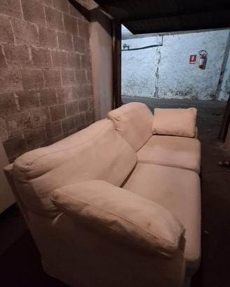 Divano letto matrimoniale