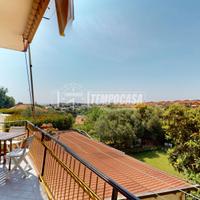 Quadrilocale con box auto