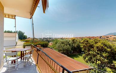 Quadrilocale con box auto