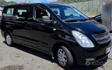 Auto otto posti
