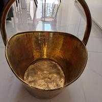 Contenitore in metallo