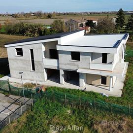 Nuova villa bifamiliare in centro a Brugine