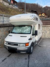 CAMPER MANSARDATO MOBILVETTA ICARO S7 IVECO 5post