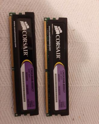 banchi di memoria Corsair CM2X2048-8500