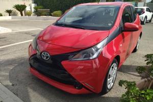 Toyota Aygo 1.0 VVT-i 69 CV 5 porte x-play TSS MMT