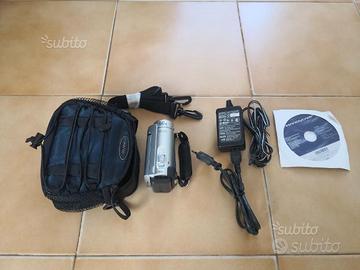 Fotocamera NikonCoolpixL20-Videocame SonyDCR-SX30E