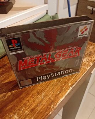 Metal Gear Solid (PS1) e Silente Hill 2 Special Ed
