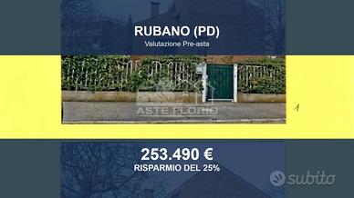 Immobile in asta di 281 m² con box auto a Rubano