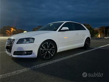 Audi A3 Diesel 1.6, tre porte, 105 Cavalli