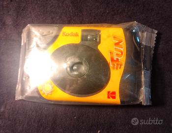 macchina fotografica Kodak monouso 