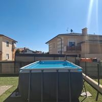 piscina usata due stagioni