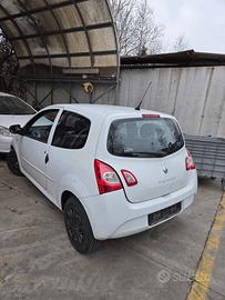 RENAULT TWINGO 2a SERIE DEL 2013 PER RICAMBI