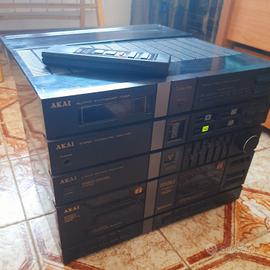 Hi-Fi Akai AC-M310WR a torre. Made in France