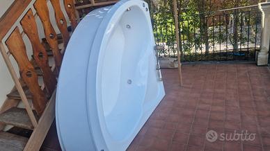 Vasca idromassaggio Jacuzzi