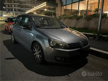 VOLKSWAGEN GOLF VI 2010