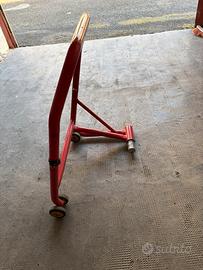 Cavalletto posteriore moto per monobraccio