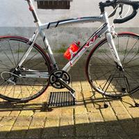 Bici da corsa in carbonio fwr diamond