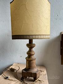 Lampada da tavolo antica