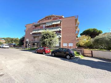 4 LOCALI A GENZANO DI ROMA