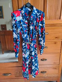 Elegante vestito intero sartoriale in pura seta