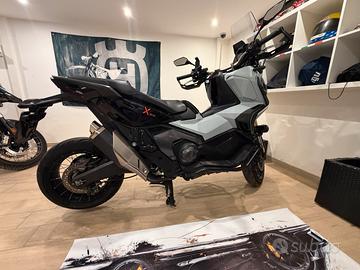 Honda  x-adv 750