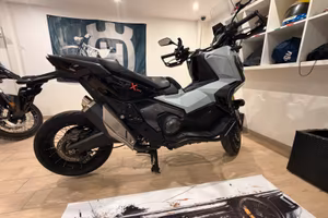 Honda  x-adv 750