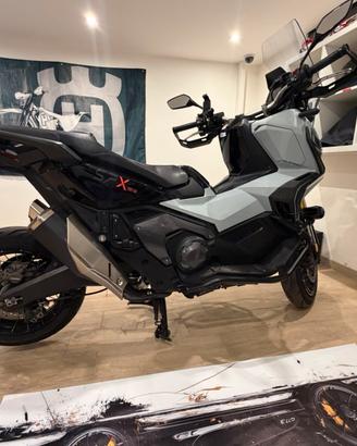 Honda  x-adv 750