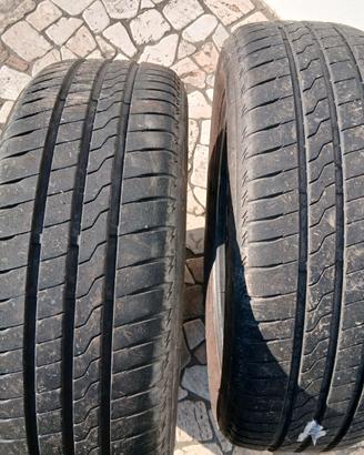 Gomme auto