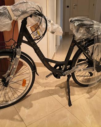 Bicicletta elettrica pedalata assistita 26 Nuova 