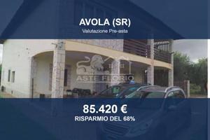 Immobile in asta di 309 m² con più di 5 locali a A