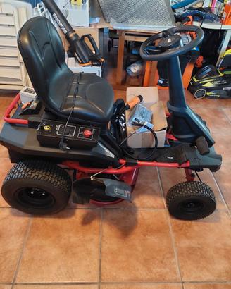 Trattorino tagliaerba a batteria GeoTechGreen