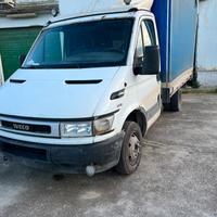 Iveco daily c13 solo per ricambi motore perfetto