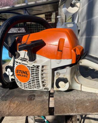 Motosega Stihl MS 241 C professionale