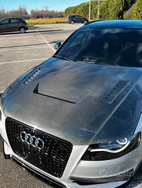 Cofano in carbonio Audi