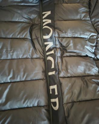 moncler taglia m