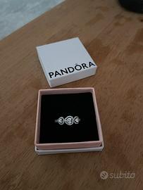 Anello pandora tre cuori