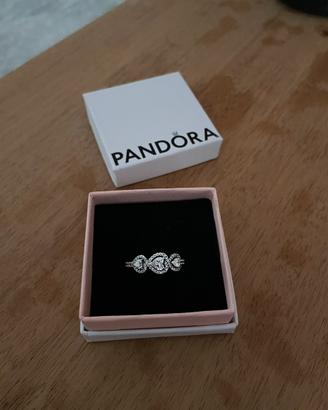 Anello pandora tre cuori