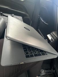 Portatile HP 250 G7 15.6″ Intel Core i3, SSD 250GB