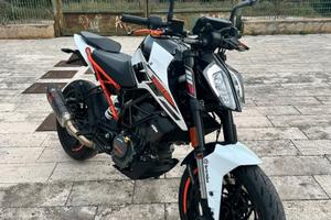 Ktm duke 125 abs