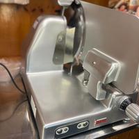 Banco frigo,congelatori,affettatrice,scaffali