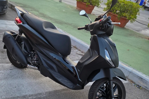 Beverly 300 Hpe 2024