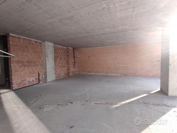 UFFICIO COMMERCIALE IN PIENA ZONA INDUSTRIALE DI P