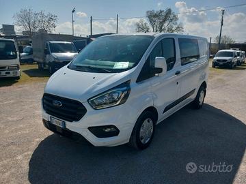 Ford Transit Custom Autocarro 6 posti