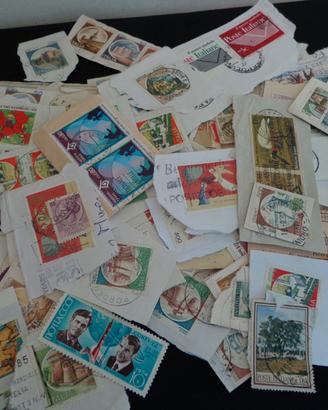 Francobolli su frammento di lettere