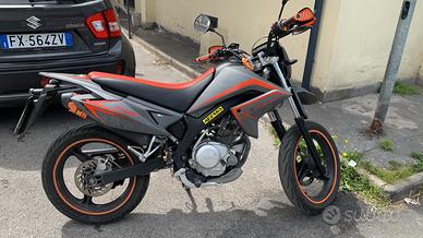 Malaguti X3M 125 Motard