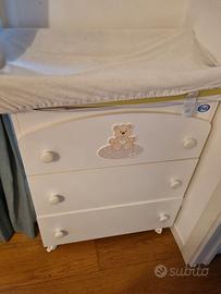 Fasciatoio con cassetti