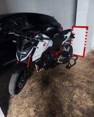 Honda Hornet 35kw 