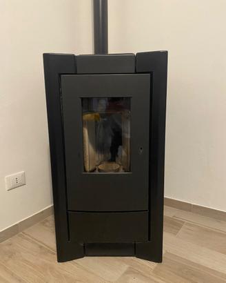 Stufa a pellet Rika modella Como